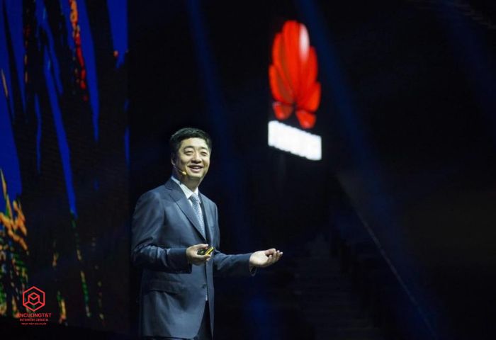 Từng phải vật lộn để tồn tại, Huawei hiện phát triển ra sao?