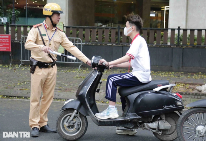 Hà Nội lập 5 tổ công tác đặc biệt xử lý vi phạm giao thông